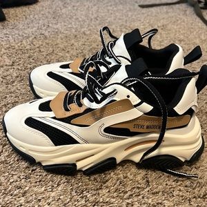 Steve Madden sneakers